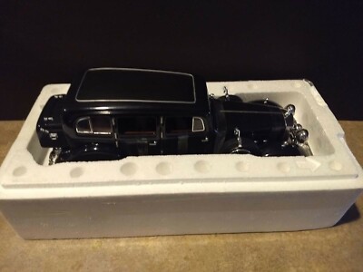 HORCH 851 PULLMAN 1935 1:18 Ricko RC32109 New in box. Never