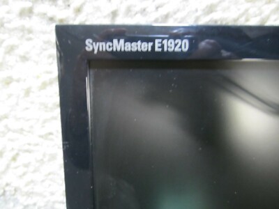 SAMSUNG SYNCMASTER E1920 Black 18.5