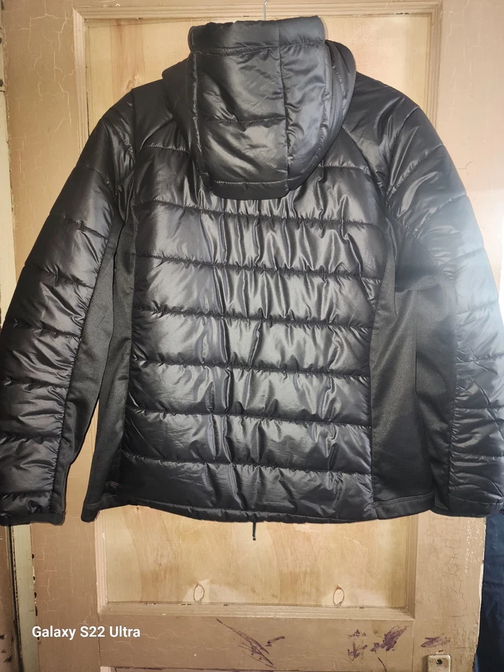 Chaqueta acolchada con capucha Ideology Foto 2 de 4