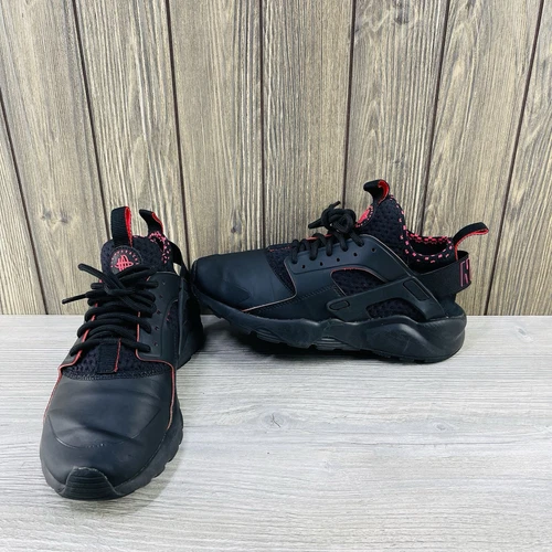 Nike Air Huarache Run Ultra Se Trainer's colore nero taglia: 8