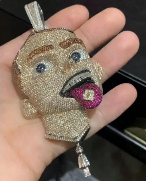 Fabuloso Juego de Micro Pavé Corte Redondo Piedras Preciosas Multicolor Cara de Hombre Colgante Hip-Hop Foto 2 de 4