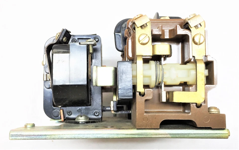 AO SMITH PML Type Relay Bulletin 7305 10A/600VAC 5UH6 USED - Image 4 of 4