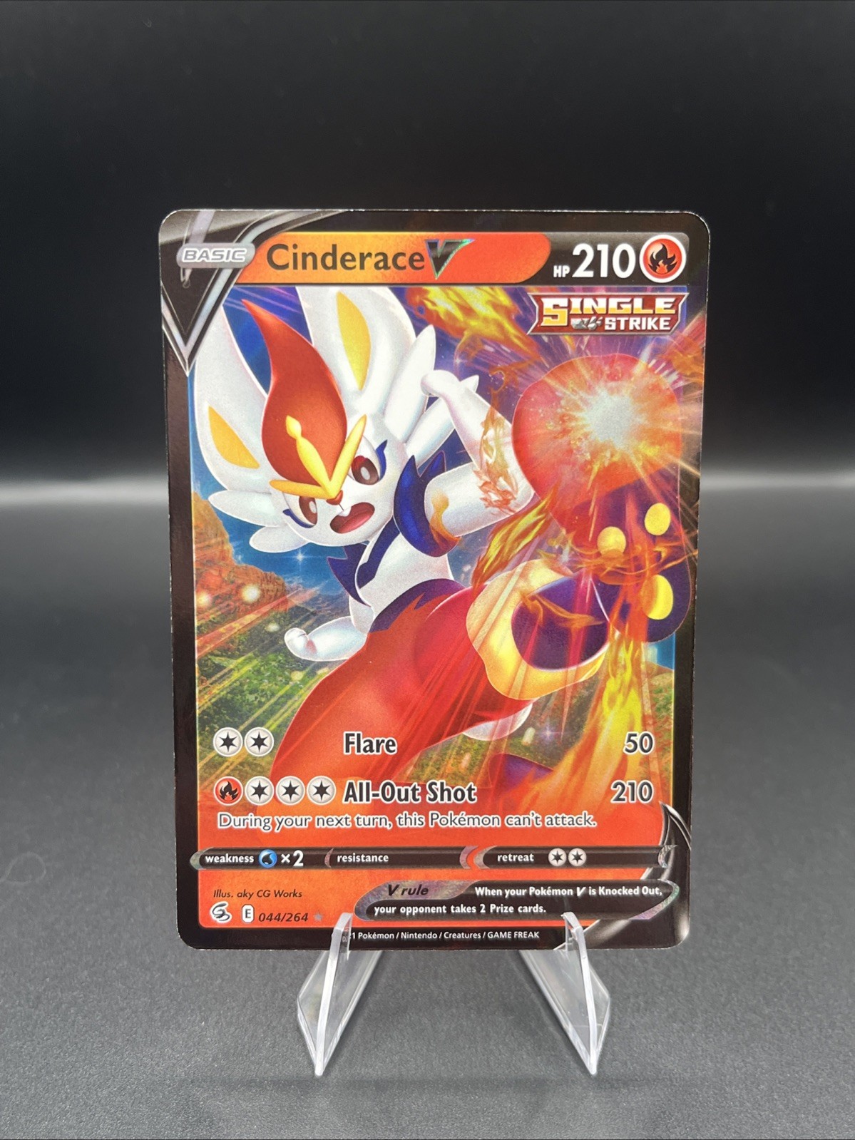 Cinderace V (44) Pokemon Fusion Strike 044/264 Near Mint