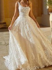 Romantic Modest Lace Appliques Wedding Dresses A-line Zipper Back Bridal Gown