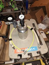 Accuspray HVLP 2 Quart Conversion Pressure Pot with Gun Hoses