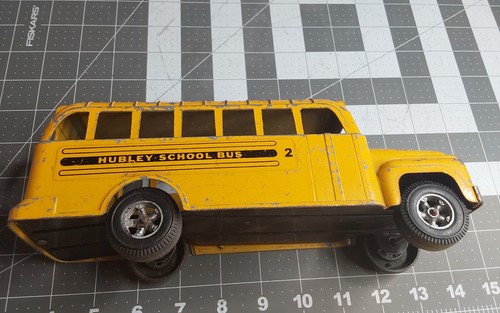 Hubley Mighty School Bus - Picture 5 of 10