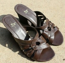 Life Stride Women's Slip on open toe high heel brown shoe 759LM93 Mystery Size 9