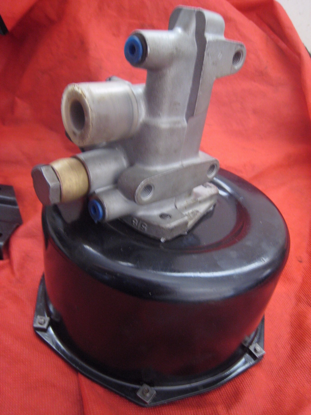 HOLDEN EH HD HR GIRLING BRAKE BOOSTER eBay