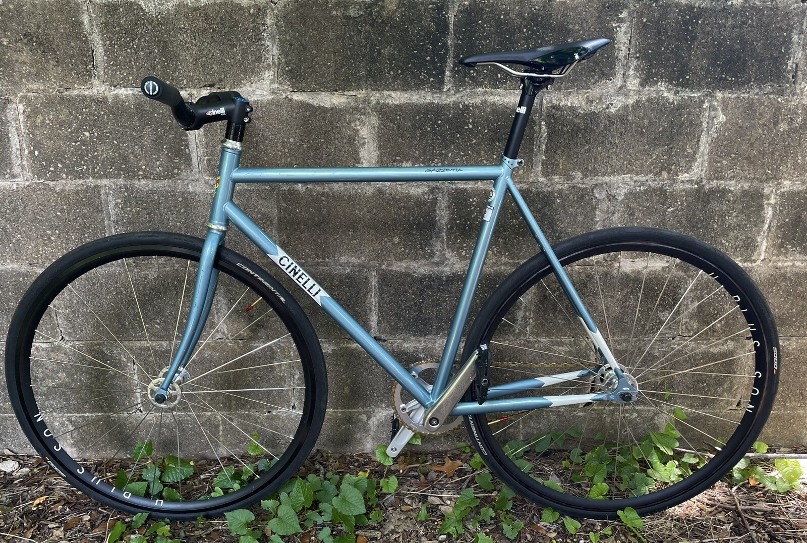 Picture 9 of 16