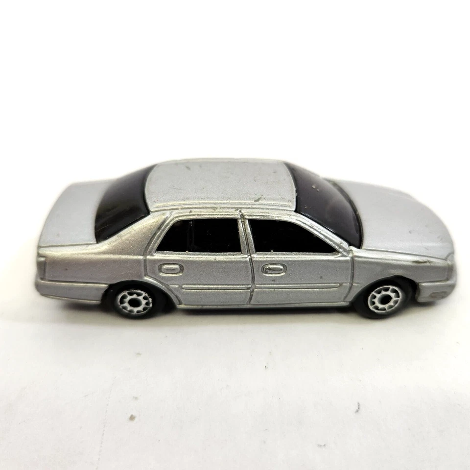 Maisto Lote de 7 Camiones de Remolque Tonka Hasbro Marvel Ford Econovan Cadillac Benz 500 Foto 2 de 4