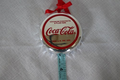 COCA-COLA TRIM A TREE COLLECTION , COKE BOTTLE CAP POLAR BEAR SKATE ORNAMENTS - Picture 3 of 3