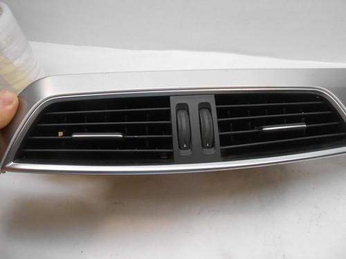 Mercedes W204 C250 Silver Dash Panel W/ Vents A2046807071 / A2048306154 GC0610 - Picture 5 of 10