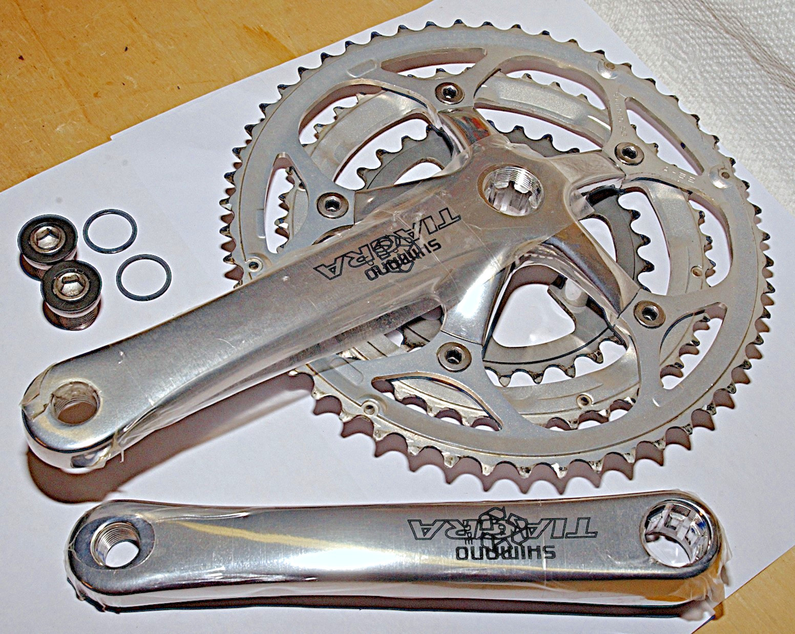 Shimano Tiagra FC-4404 9 speed Crankset, Triple 175mm 52-42-