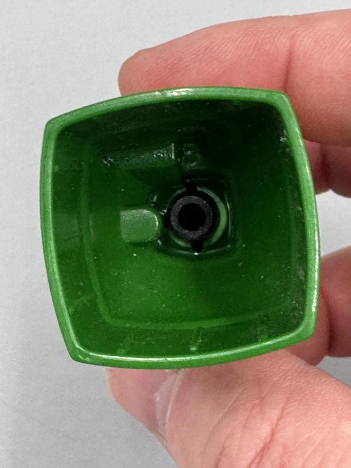 Mega Bloks John Deere Tractor Driver Pelo Castaño Ojos Azules Verde Amarillo Ondulando Foto 3 de 4