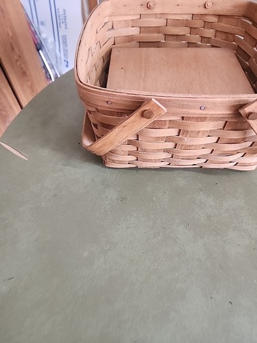 LONGABERGER 1986 VINTAGE PICNIC PIE BASKET WITH RISER 12"x12"x6" - Picture 6 of 24