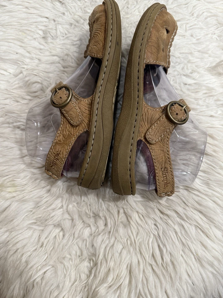 Simple Women's Brown Leather Slingback Mary Jane Sandals Size 9 - Image 3 of 4