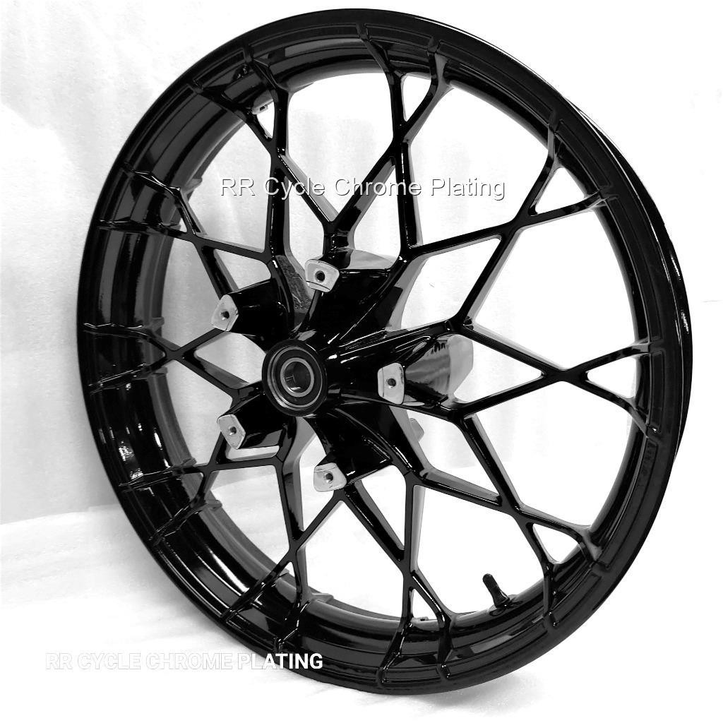 Gloss Black 21