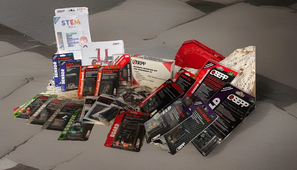 Arduino Mixed Bundle Development Uno Osepp Sensors Switches Servos Shields Board - Image 2 of 3