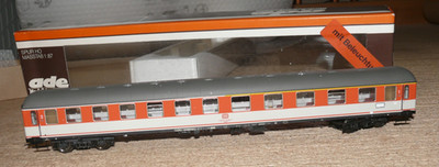 K23  Ade  Personenwagen 3202  1. Kl.  Popfarben  DB   40 176-4