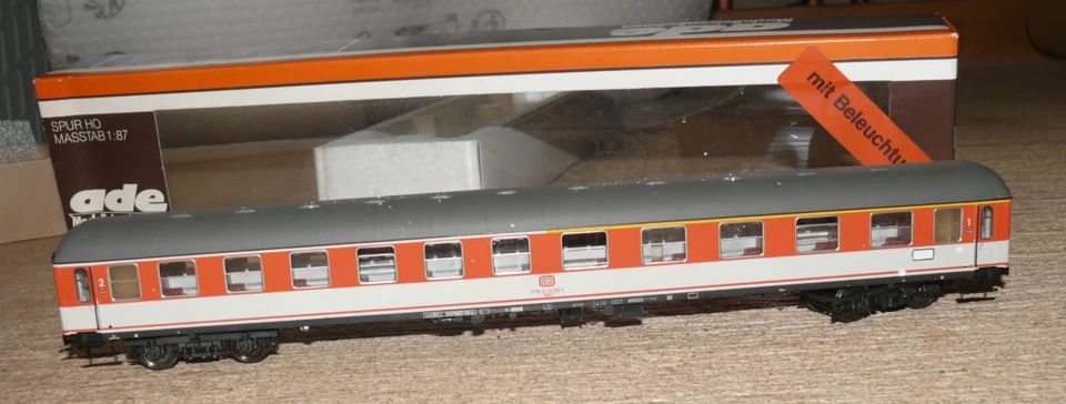 K23 Ade Personenwagen 3202 1. Kl. Popfarben DB 40 176-4