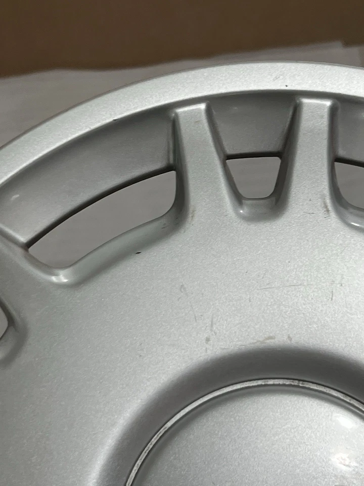 1995-1998 GENUINO SUBARU LEGACY 14” tapacubos cubierta de rueda 60525, 28811-AC130 Foto 4 de 4