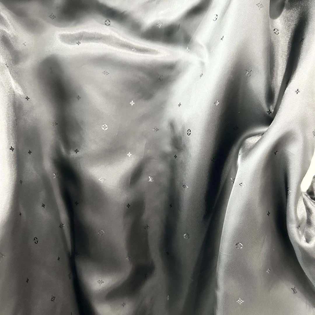 LOUIS VUITTON（LV） Prodotto Louis Vuitton Frammento Giacca Stadio 48 Autenticità Verificata