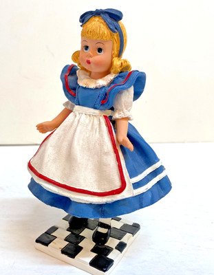 Figurine Madame Alexander, Alice in Wonderland ''Tea for Two'' Bisque Resin 1999