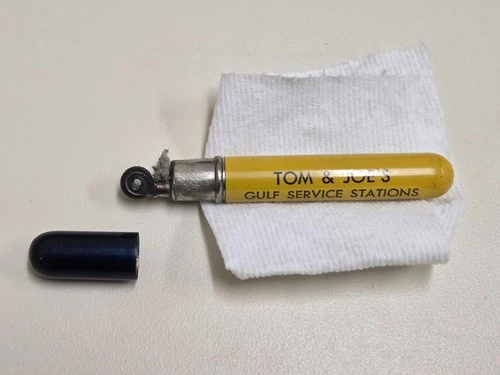 VINTAGE GULF OIL PENCIAL LIGHTER (TOM & JOE'S GULF SERVICE STATION) w/NR! L@@K!