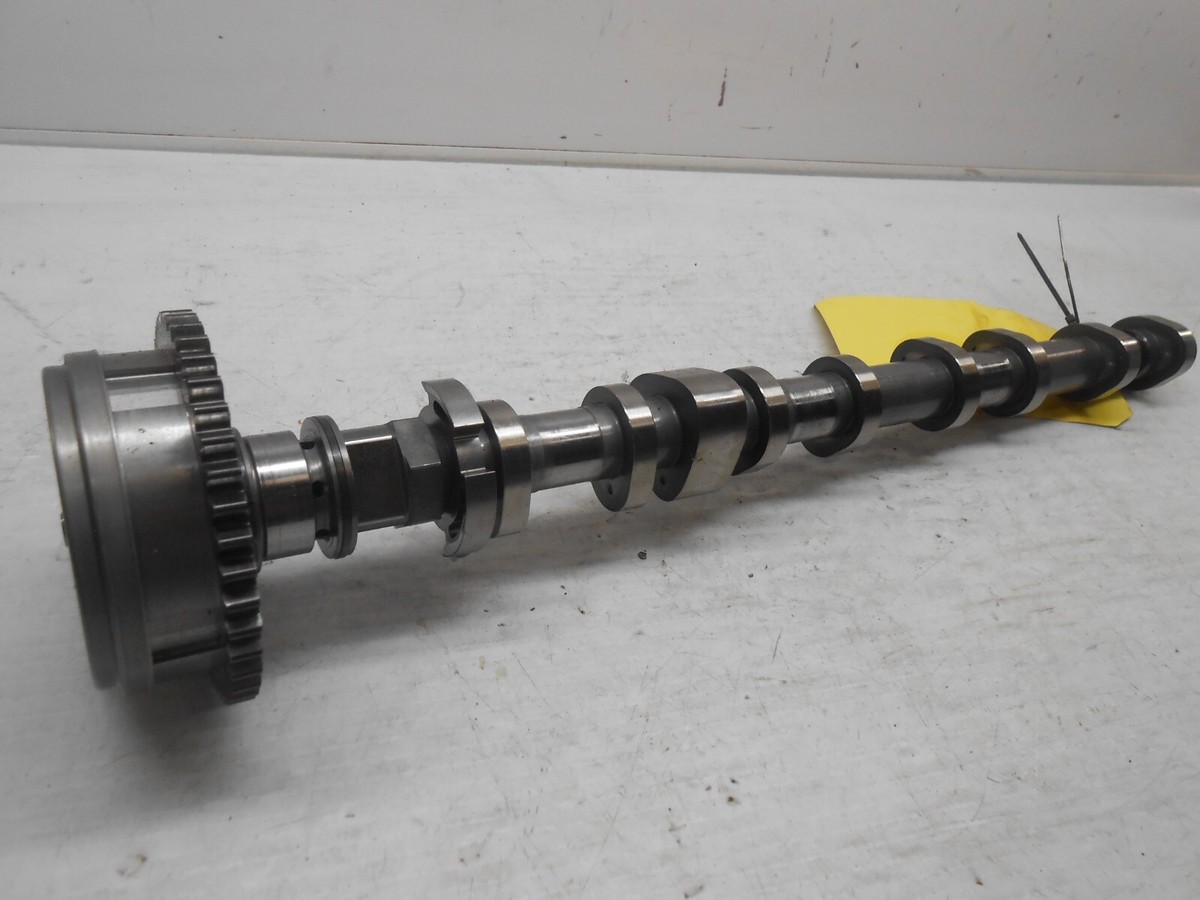 BMW X5, G15 Cylinder Head Camshaft OEM 11317852367 / 11368601045 