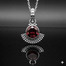 925 Sterling Silver Natural Faceted Red Garnet Pendant Ladies Necklace Art Deco