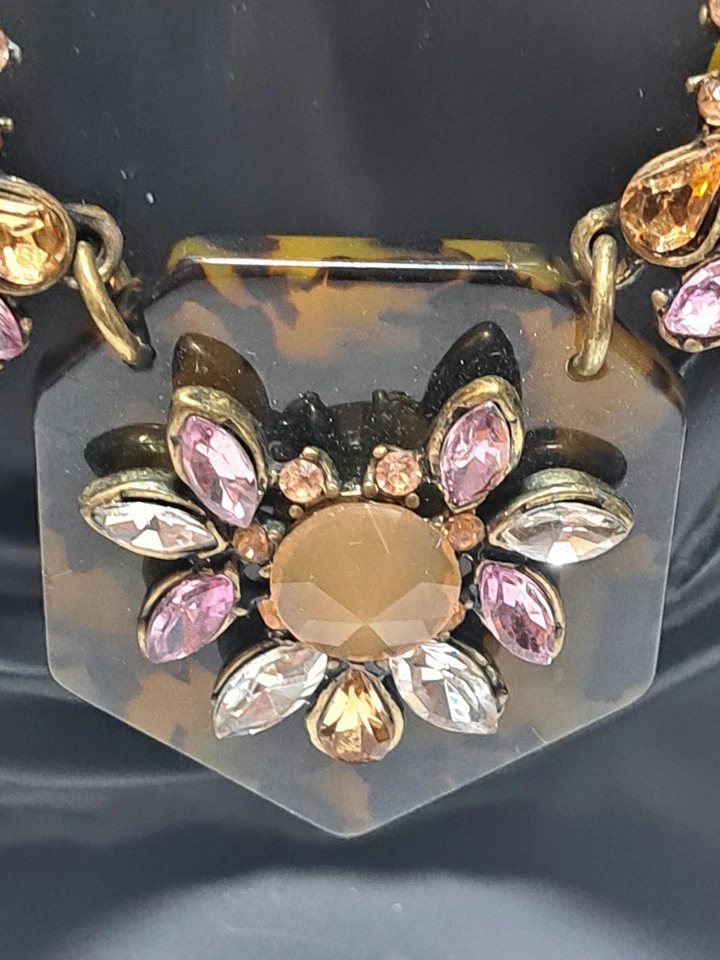 Vtg Bella Jack Pink Amber Rhinestone Tortoise Shell Gold Tone Statement Necklace - Image 3 of 4