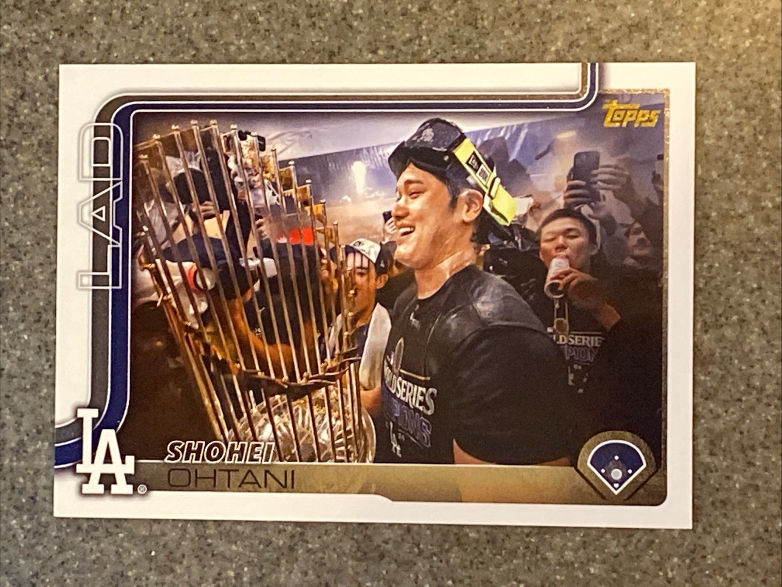 SHOHEI OHTANI 2025 TOPPS SERIES 2 GOLDEN MIRROR IMAGE VARIATION #400 SSP