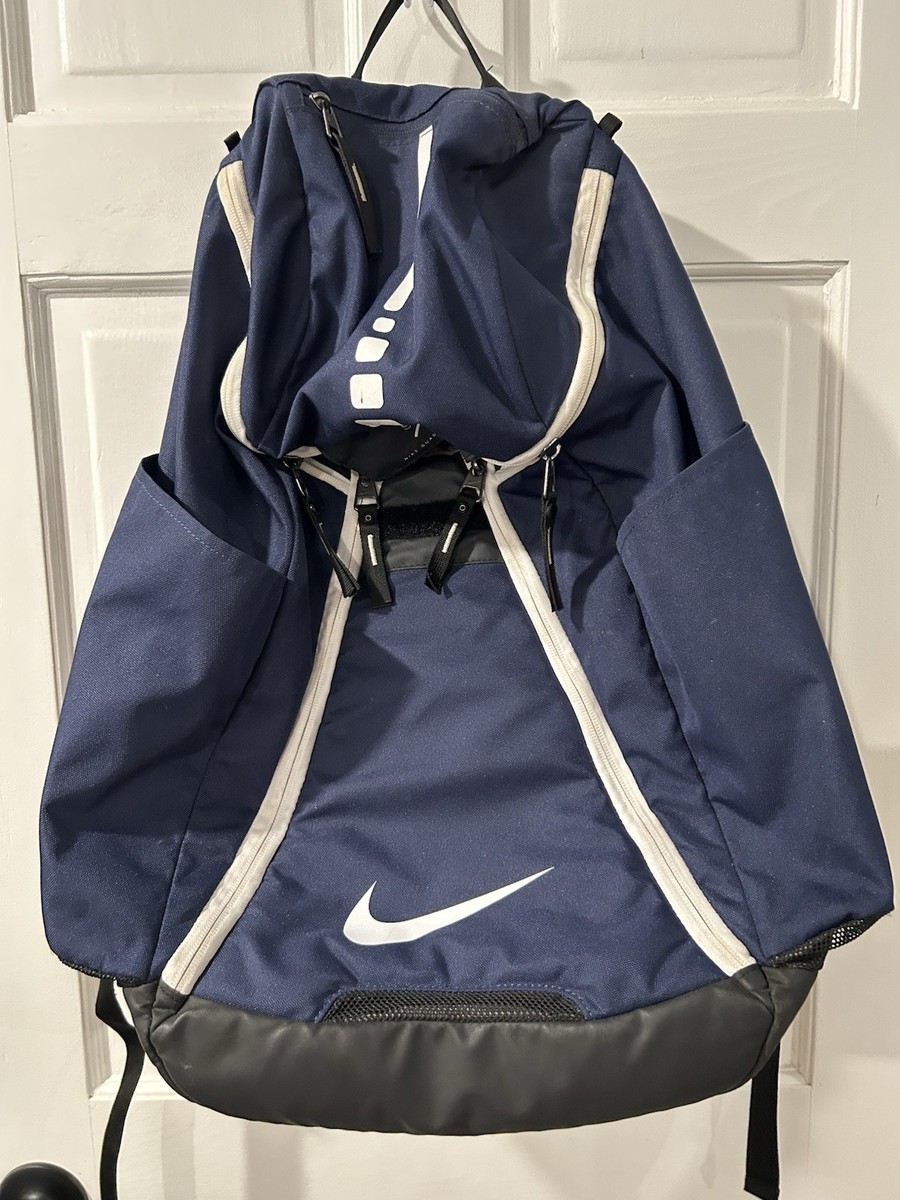 NIKE ELITE QUAD ZIP SYSTEM BACKPACK Bllue NIKE Swoosh Stripes READ