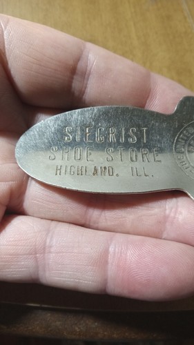 Vintage Highland Illinois Siegrist Shoe Store Red Cross Advertising Shoe Horn
