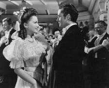 Anne Baxter and Tim Holt Unsigned photo - The Magnificent Ambersons *120