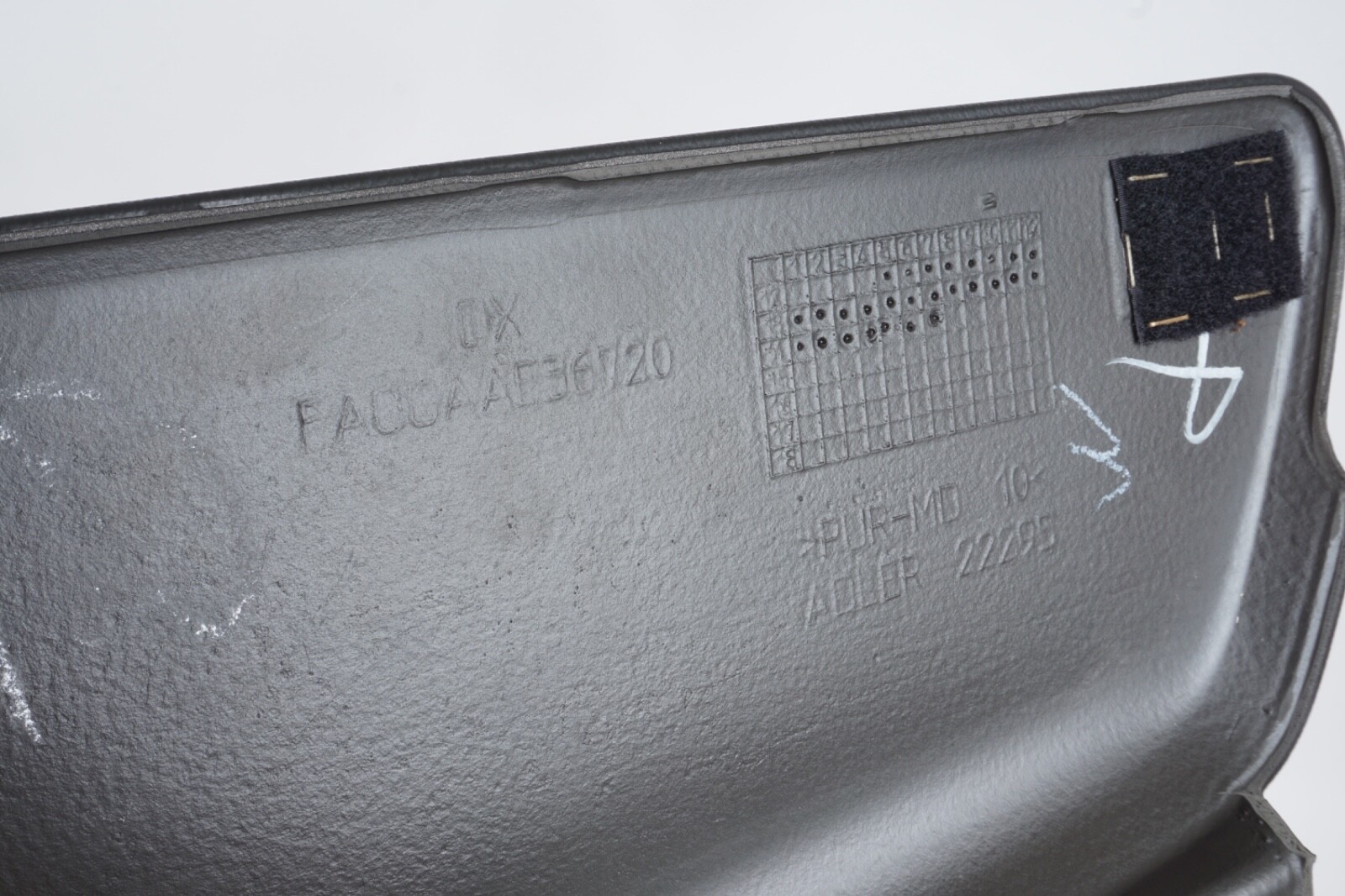 14-17 Maserati Ghibli Front Left Right Side Center Console Cover Panel Trim