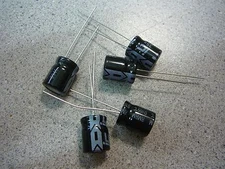 ILLINOIS CAPACITOR 107RMR035M Aluminum Electrolytic 100uF 35V 20% 10X12.5 Qty.5