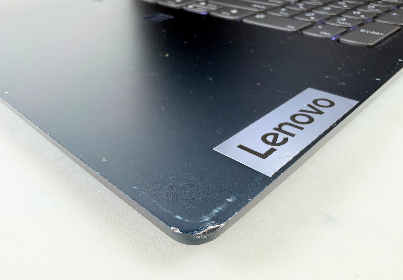 Laptop Lenovo Slim 5i de 16" WUXGA 1920x1200 con pantalla táctil, Ultra 7 150U, 16GB, 1TB, W11H, imagen 10
