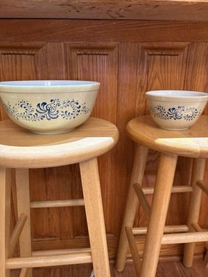Vintage Set Of 2 Pyrex Nesting Bowls Homestead Pattern 2.5 L & 750ml  403 & 401