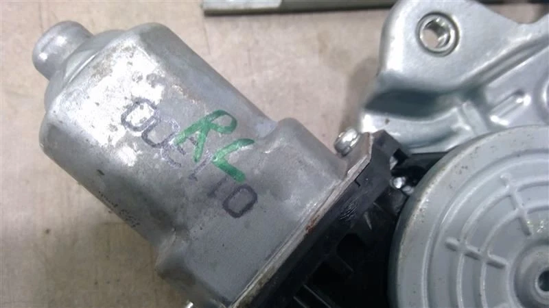 Elevalunas delantero izquierdo mitsubishi outlander 2021 5713a258 Foto 2 de 4