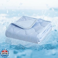 Cozy Bliss Leakproof Cooling Blanket for Medium Dogs   Q-Max 0.4, Durable and