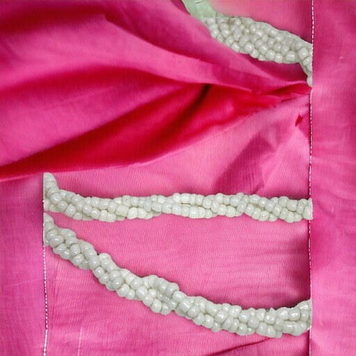 Mid-20th Century Opera Length Glass Bead Twist Necklace. A419 - Picture 5 of 6