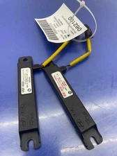 2018-2021 KIA STINGER KEYLESS ENTRY ANTENNA SET OF 2 95420-C0100 95420C0300