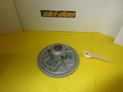 N.O.S 2001 ski-doo MXZ 380F powerbloc clutch #417126531 #417121400