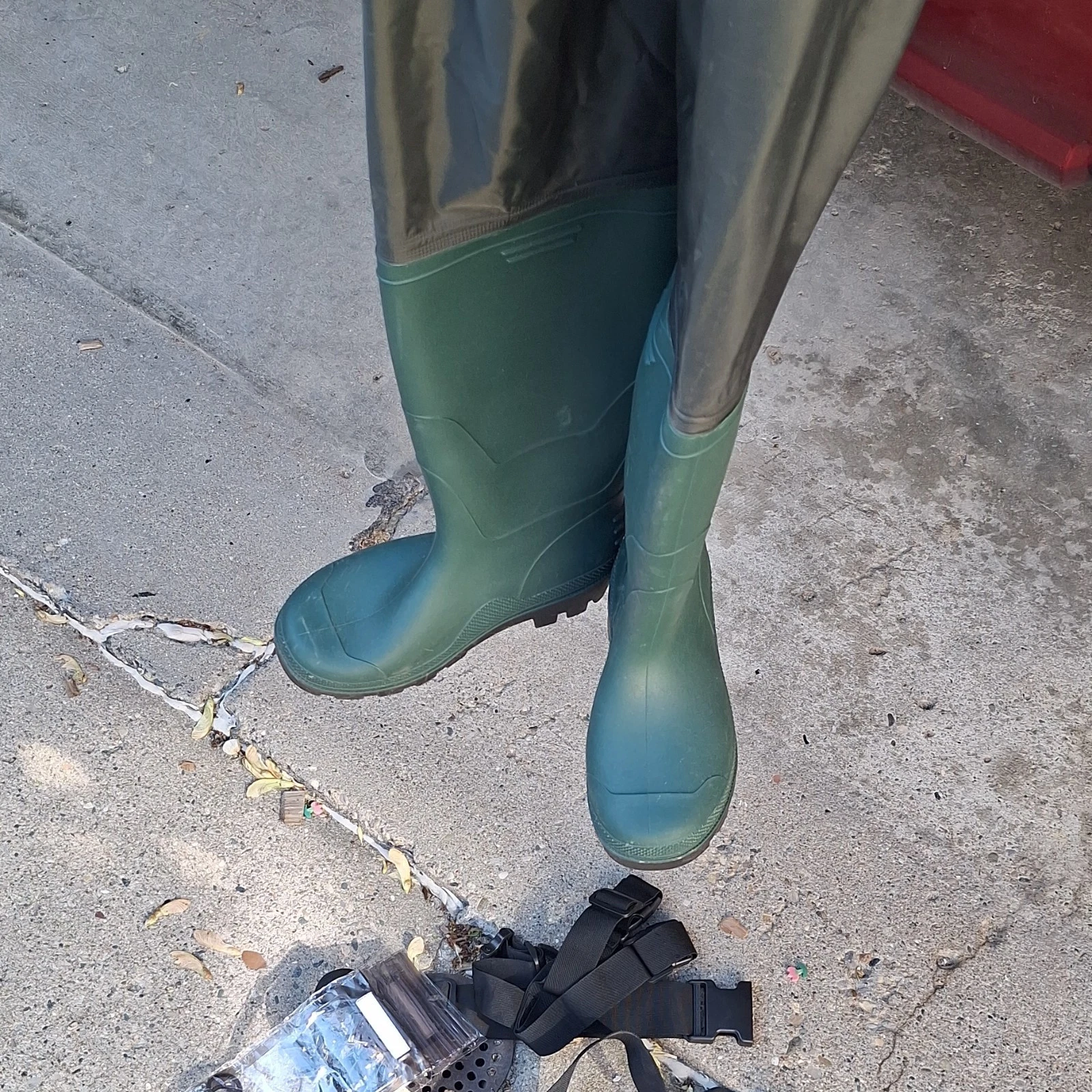 TideWe Chest Waders Boot Foot Adjustable Braces Cleated Sole Green PVC
Opens in a new window or tab