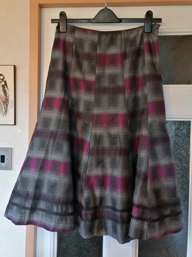 Ladies M&S Per Una grey skirt size 10 - Picture 1 of 5