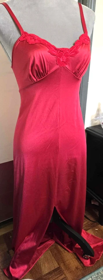 Vestido sin mangas vintage Vanity Fair rojo caliente largo con ribete de encaje lencería 32 A602 Foto 2 de 4