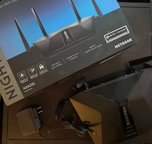 NETGEAR Nighthawk RAX43 Dual-Band Wi-Fi 6 Router - Zdjęcie 11 z 11