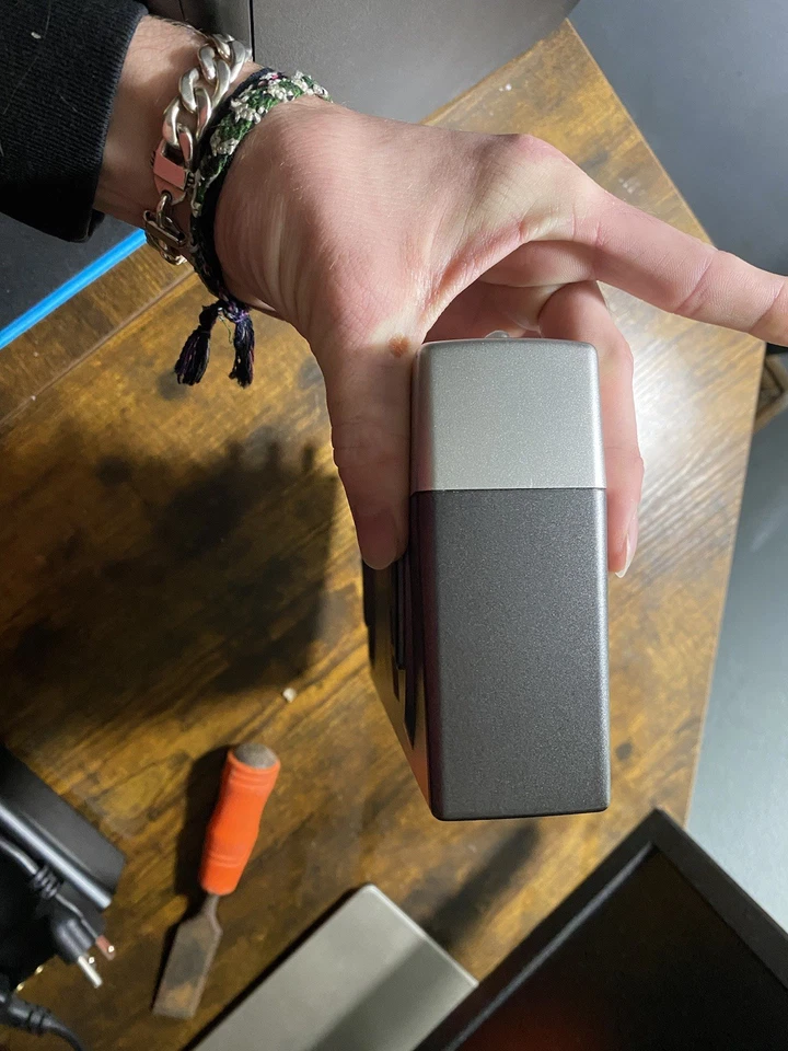 Behringer Mini Amp800 4 Channel Stereo Headphone Amplifier - NO Power Supply - Image 3 of 4