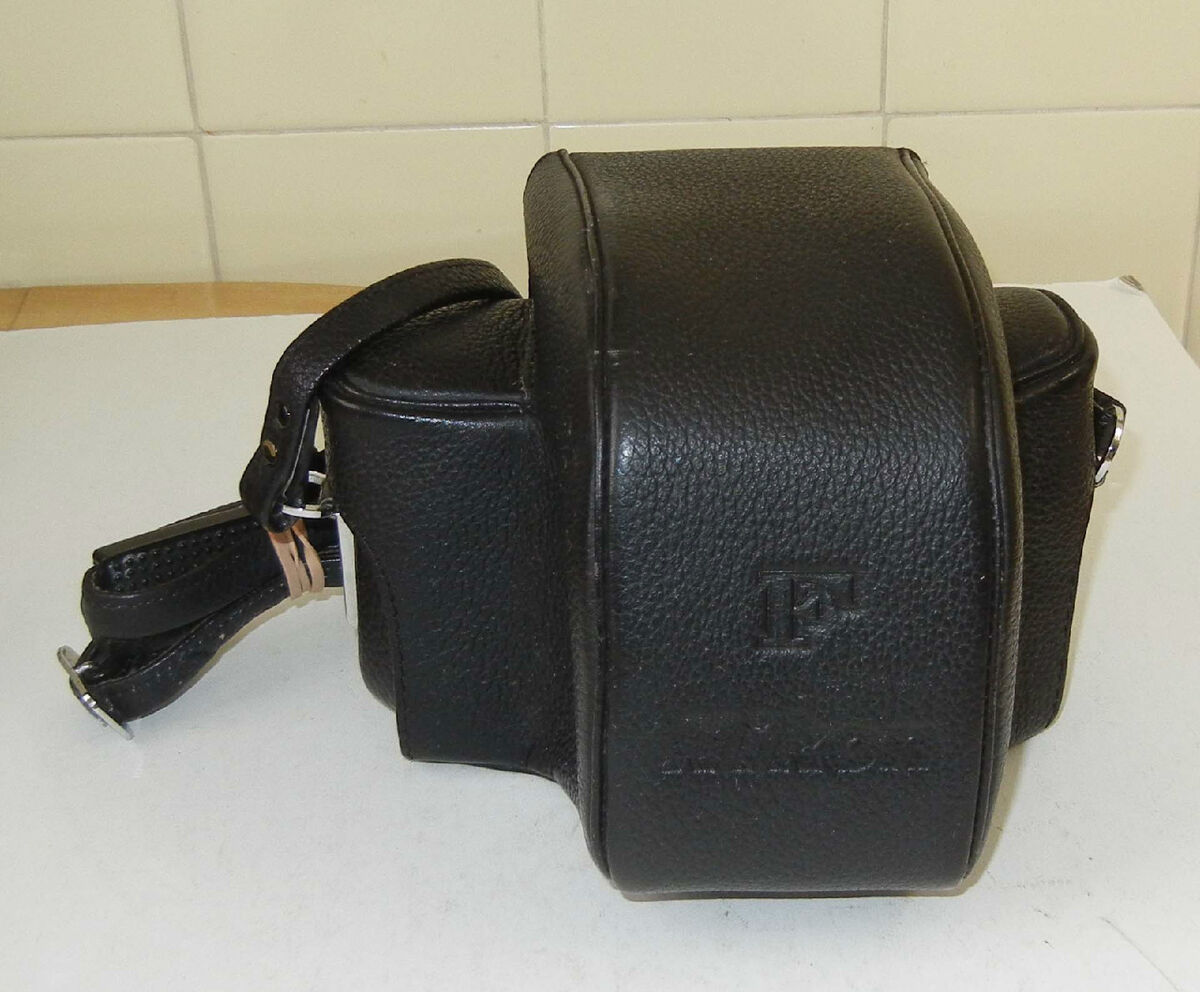 Nikon F Action Finder camera case rare - nearmint condition Nikon F Action Finder camera case rare - nearmint condition